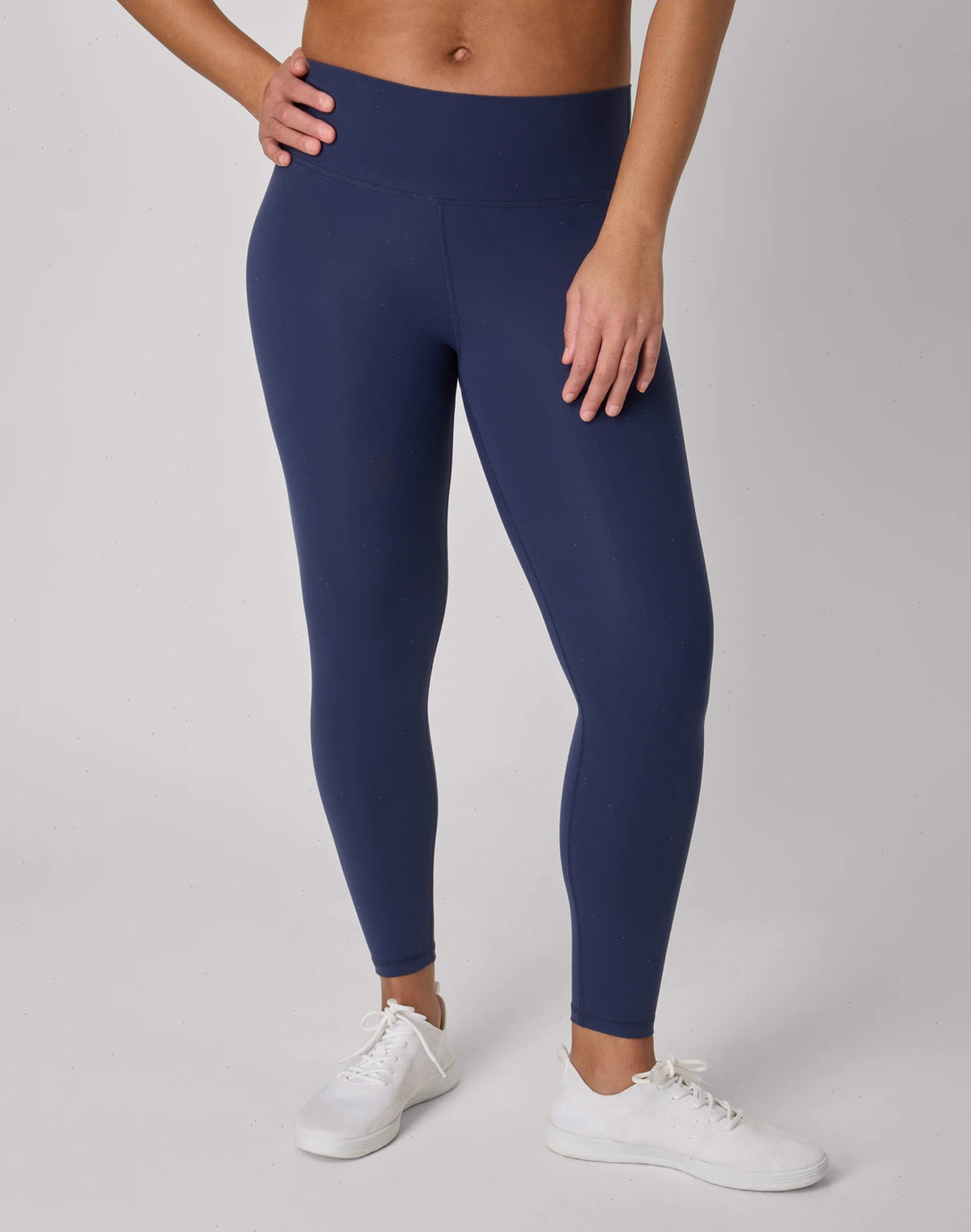 Hanes Moves Women&rsquo;s 7/8 Leggings with Pockets
